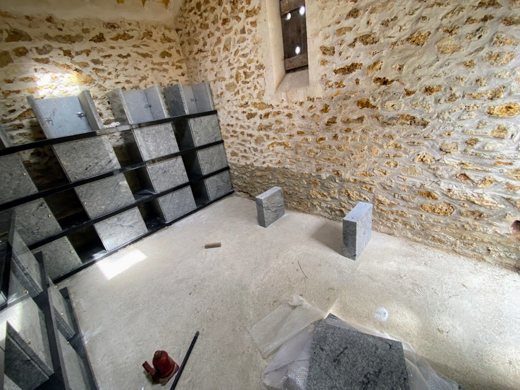 construction du 4eme étage du columbarium 77750